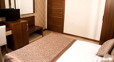 تخت بزرگ اتاق استاندارد
